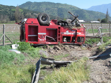 El accidente se produjo en el sector Las Siete Curvas de Requ�noa.